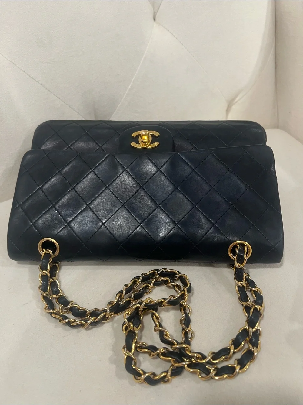 🖤🖤Chanel Vintage Classic Double Flap Quilted Lambskin 24K Gold Plated hardware